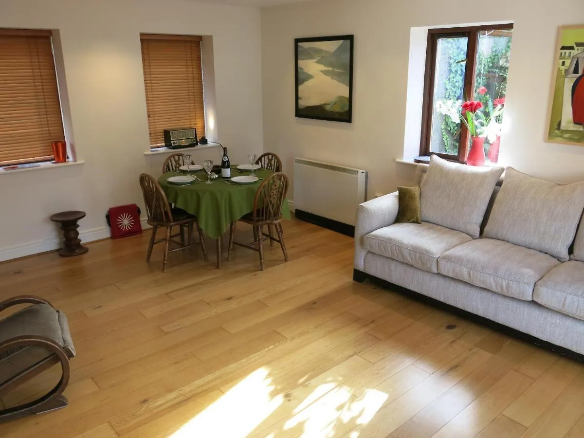 Westport Town Centre Penthouse Apartment 0*,  Ireland